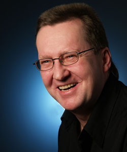 突破创新边界的轰炸电话号码网站